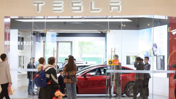 Tesla 中國調整售價   兩款型號加價接近 2 萬