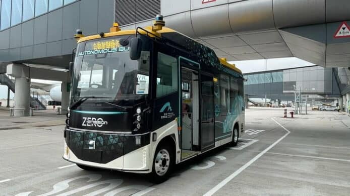 全港首部無人巴士機場啟用     未來將接旅客往返港珠澳口岸