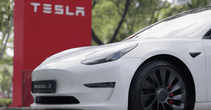 Tesla 推出首個廣告     透過客戶見證 Tesla 安全性