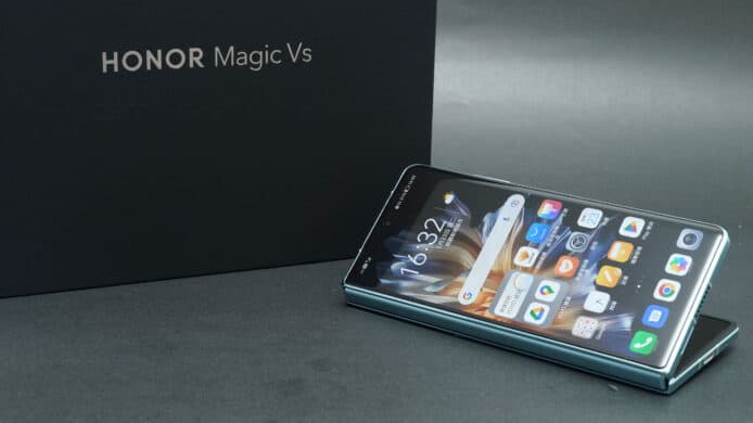 【評測】Honor Magic Vs　外形　手感　雙屏體驗　鉸位　摺疊功能　屏幕質素　相機　效能開箱評測