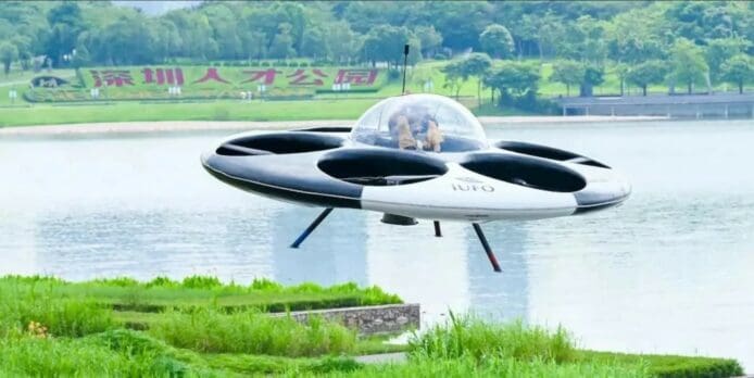 全球首架載人「iUFO」於深圳試飛    飛行高度達 200 米 + 時速 50 公里