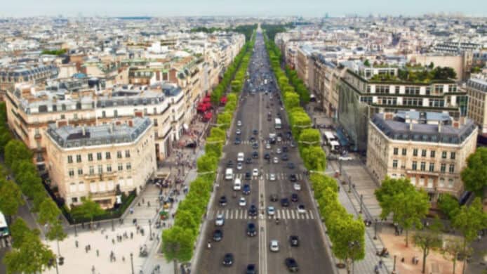懲罰 SUV 等大型車輛   巴黎擬徵收更高泊車費