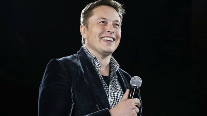 Elon Musk 承認 Twitter 難搞   損失一半廣告收入 + 現金流量不足