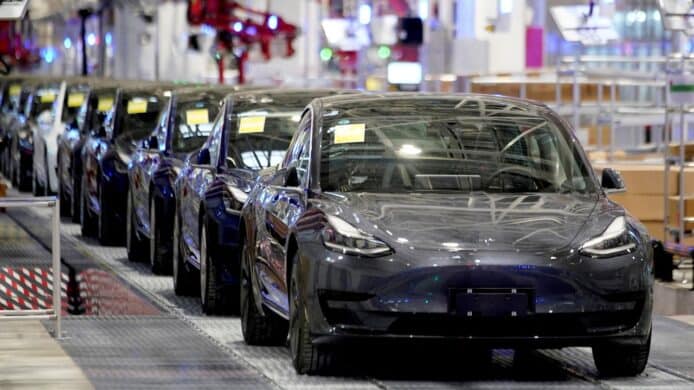 傳 Tesla 印度設廠產平價電動汽車  售價僅 18 萬元、較 Model 3 便宜 25%