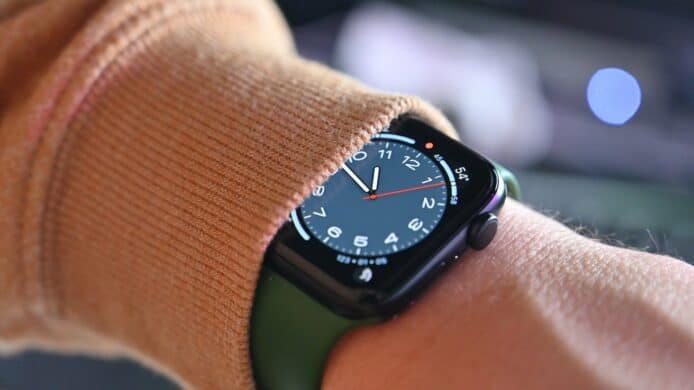 Apple Watch 可作柏金遜篩查工具   AI 分析用家 7 年內會否患上柏金遜