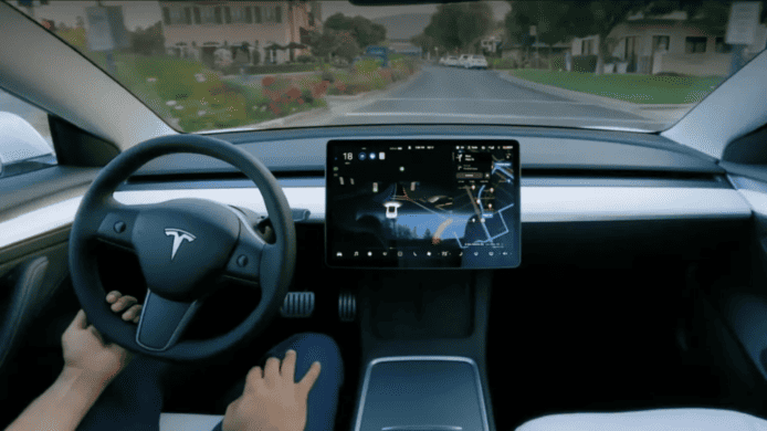 Tesla 授權全自動駕駛技術    第三方廠商可將技術轉移至新車