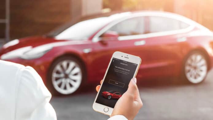 Tesla 更新 iOS 程式   支援 Siri 捷徑可語音操控愛車功能