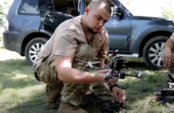 烏克蘭士兵：打機並不是浪費時間    無人機操作員靠打機能力救國