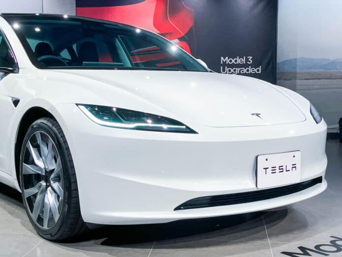 右軚 Tesla Model 3 日本首次展出  RWD 版約 30 萬、 AWD 版約 34.7 萬