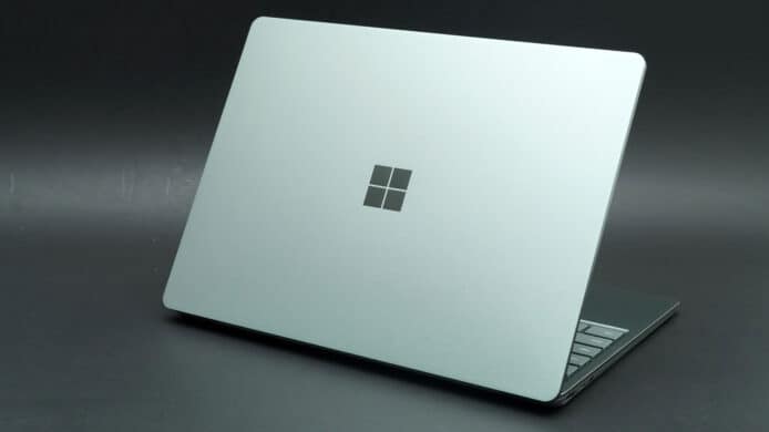 【評測】Microsoft Surface Laptop Go 3　外形　手感　屏幕　鍵盤　效能開箱評測