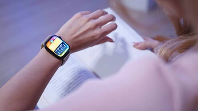 Apple Watch 9 使用教學 : Double Tap 測試及用法 vs 舊錶 Double Pinch 是一樣麼