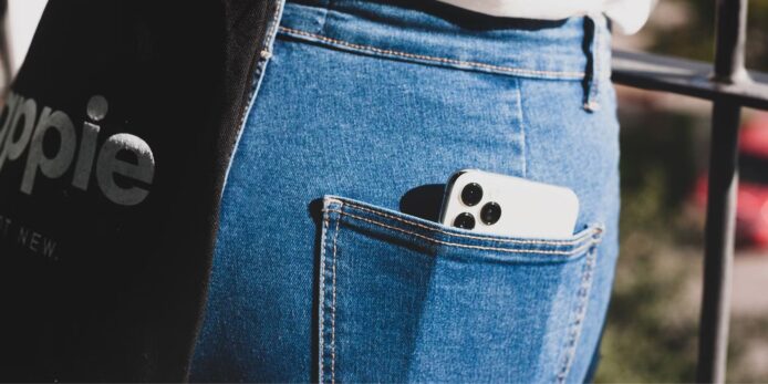 iOS 17.1 新功能避免誤按「動作按鈕」　防止 iPhone 15 在褲袋中誤開電筒、相機　