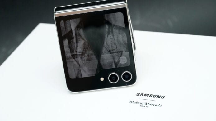 【評測】Samsung Galaxy Z Flip5 Maison Margiela 特別版　外形　手感　設計開箱評測