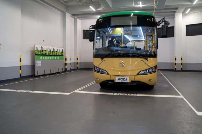 觀塘九龍塘總站成電動小巴首試點　提供小巴充電設施