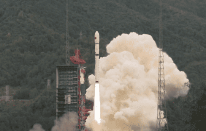 中國衛星互聯網踏出第一步  試驗衛星發射成功