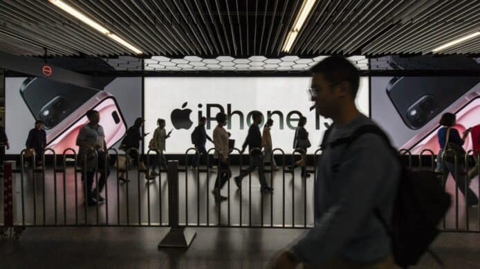 中國擴大對 iPhone 限制   至少 8 個省份機關傳出禁用