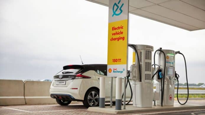 加拿大公佈停售燃油車時間表   汽車組織呼籲政府協助城市增加充電設施