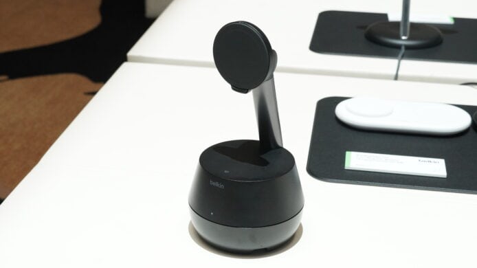 Belkin Auto-Tracking Stand Pro with DockKit