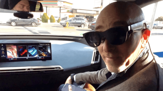 BMW把VR融入汽車中
