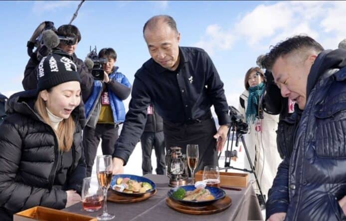 北海道無人機送法國餐 5 分鐘直達山頂