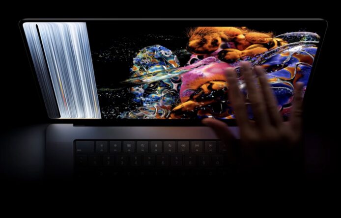 觸控 MacBook Pro 展示動態屏幕與側邊光影.