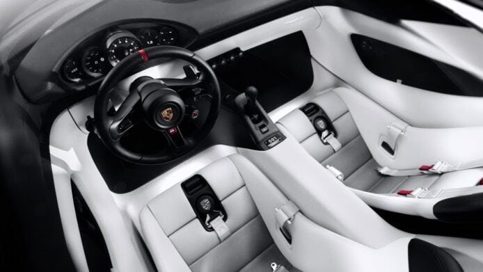 Porsche Mission S超跑內部豪華座艙.