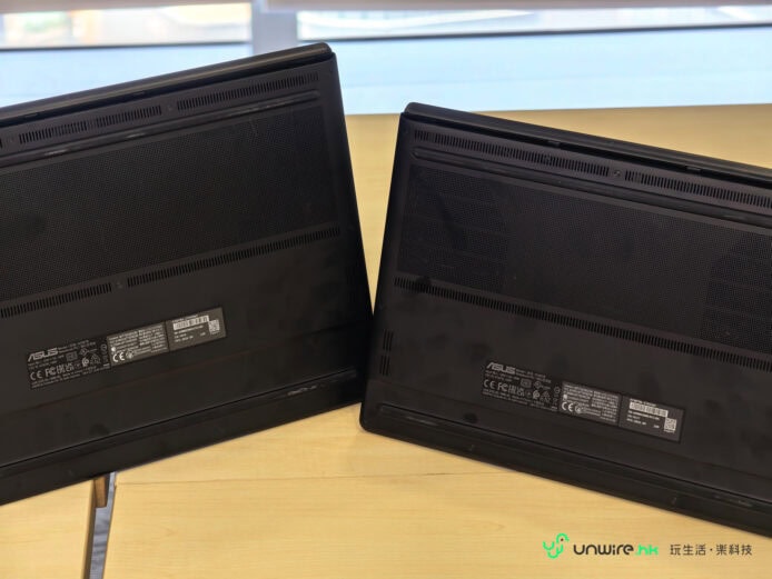 ASUS ProArt 筆電展示 兩台 ASUS ProArt 筆電背面展示.