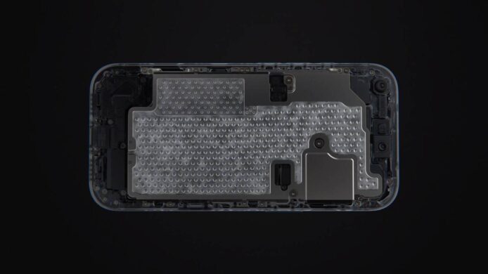 IPhone 18 Pro內部散熱結構特寫圖.