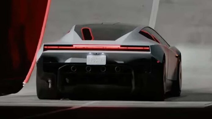 Tesla Roadster 電動跑車高速起飛.