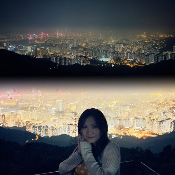 夜景與少女 UV光影 夜景城市燈火與山坡前少女.